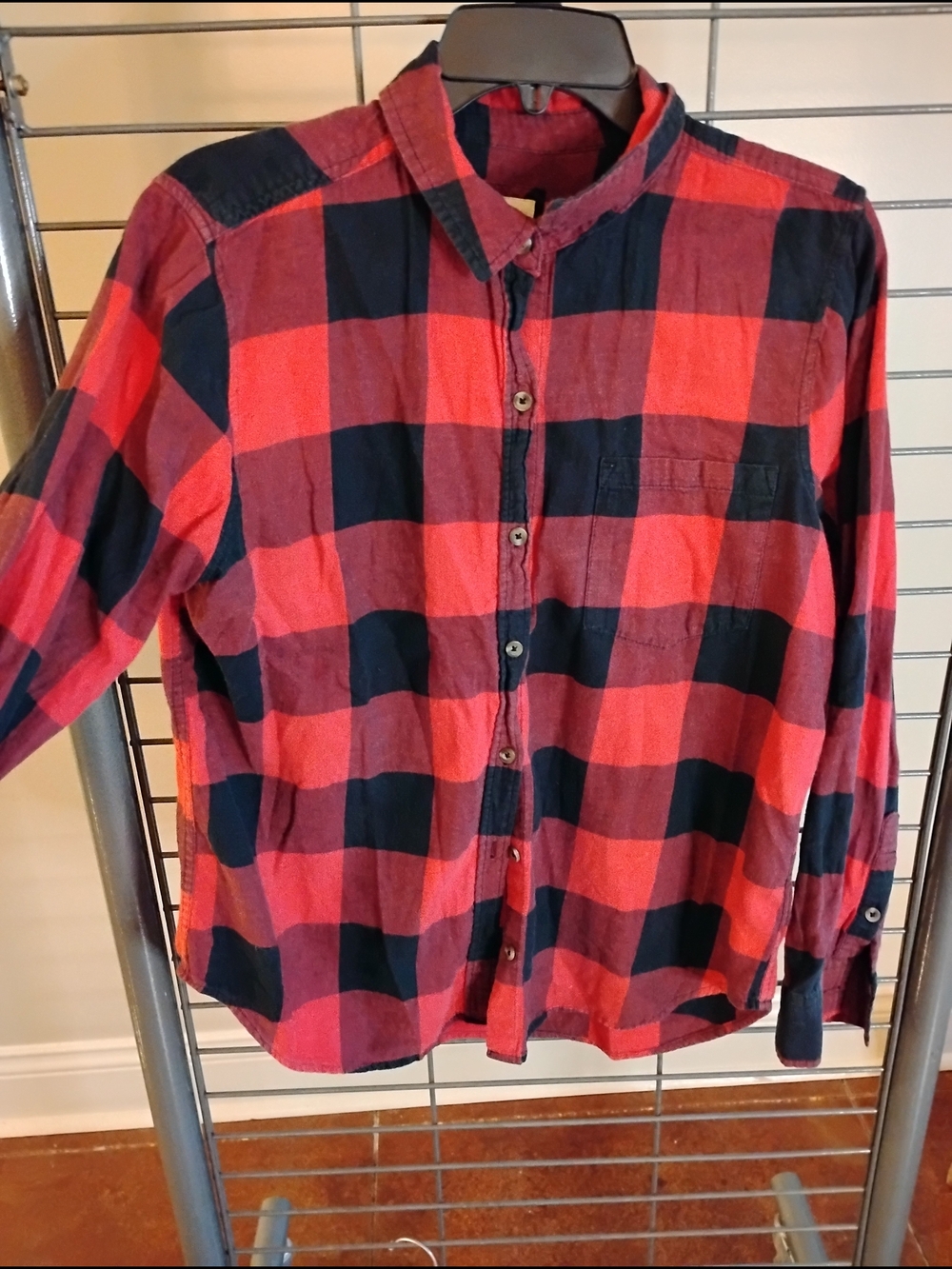 SO Red and Black Plaid Casual Button-Down Shirt